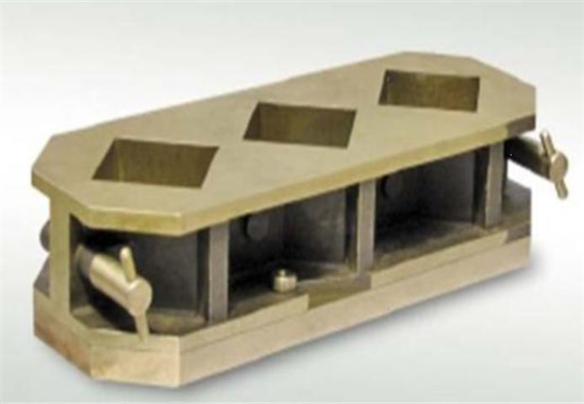 brass mortar cube mould 